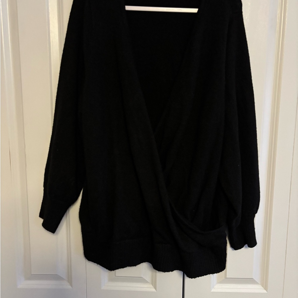 Torrid Black V-Neck Women's Sweater